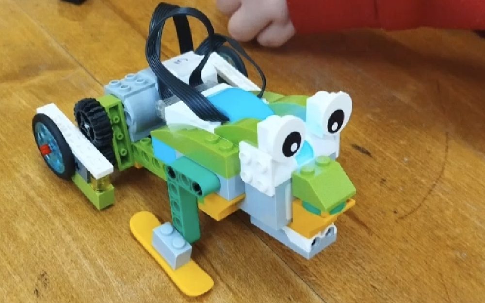 CEIP MIGUEL HERNANDEZ-100